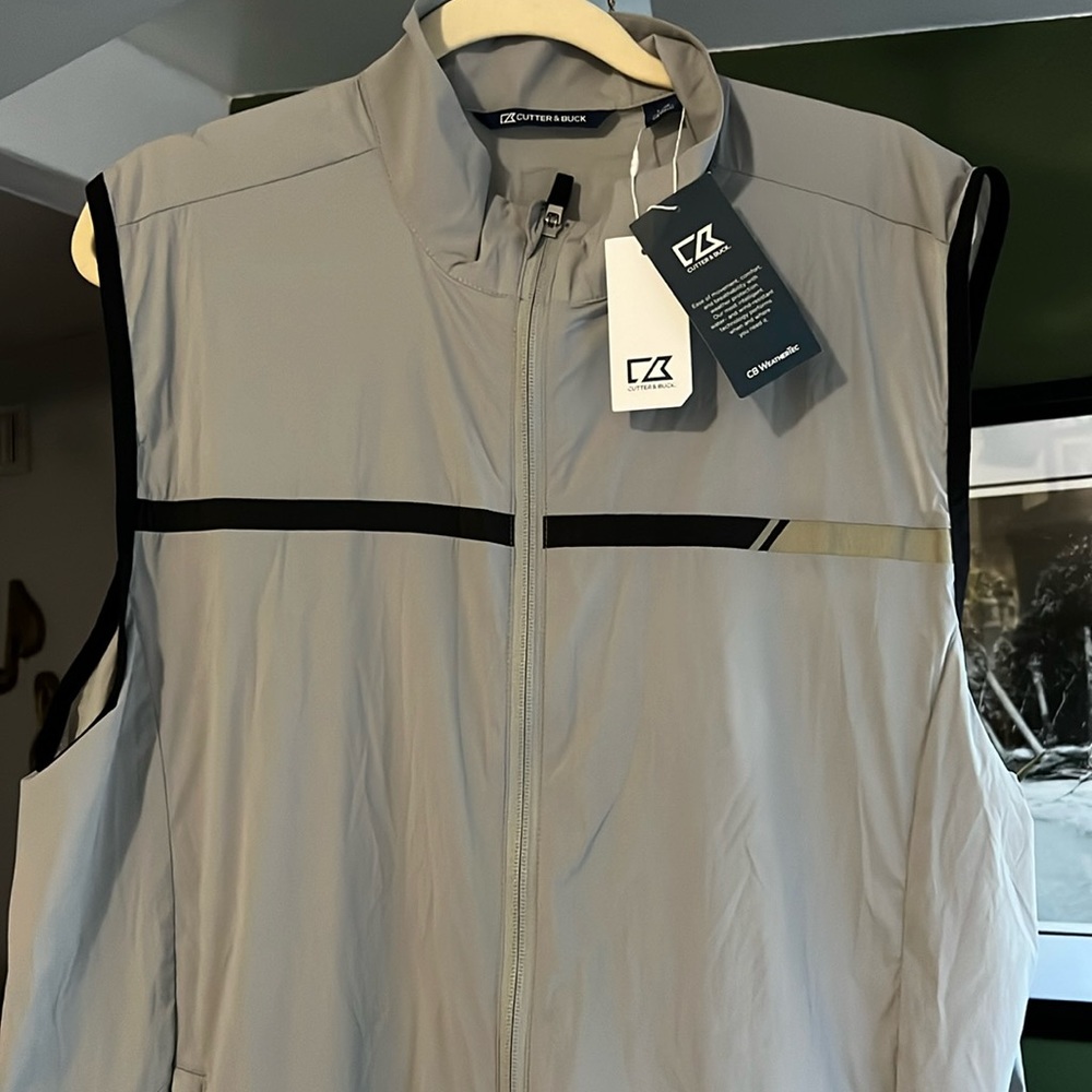 Men’s Cutter& Buck Sleeveless Wind Breaker